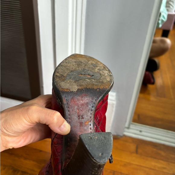 Donald Pliner Vintage Statement Boots Sz 5.5 - Picture 2 of 10